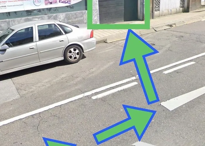 Renovado Com Ac, 2 Wc Completos, Terraco E Garagem