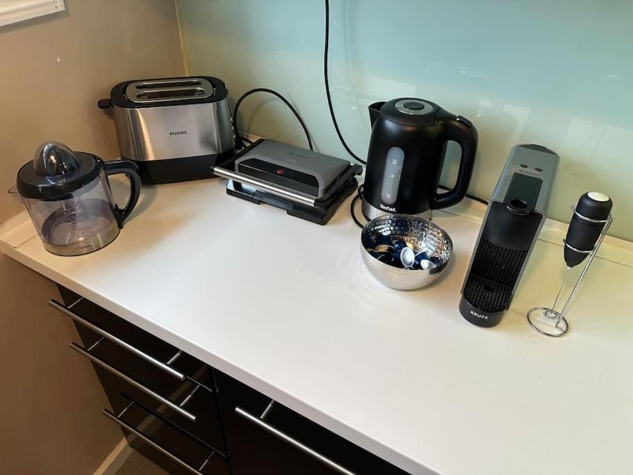 Renovado Com Ac, 2 Wc Completos, Terraco E Garagem Apartment Porto