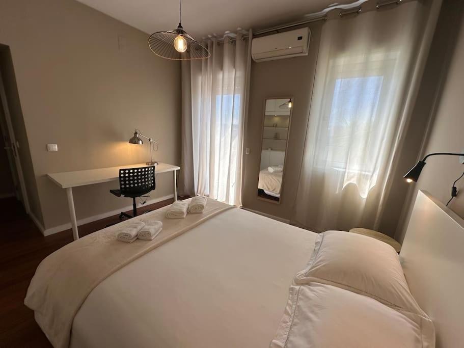 Apartment Renovado Com Ac, 2 Wc Completos, Terraco E Garagem