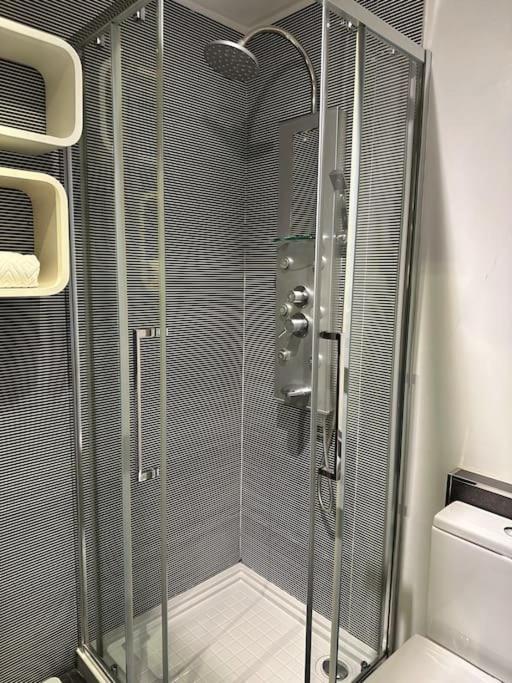 Apartment Renovado Com Ac, 2 Wc Completos, Terraco E Garagem Porto