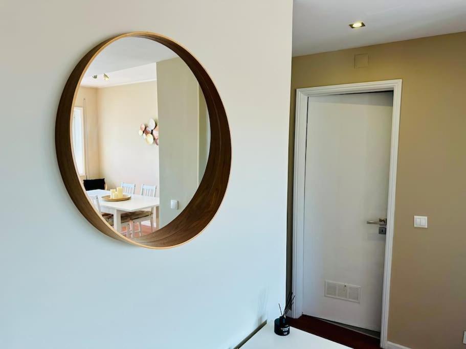 Renovado Com Ac, 2 Wc Completos, Terraco E Garagem * Porto