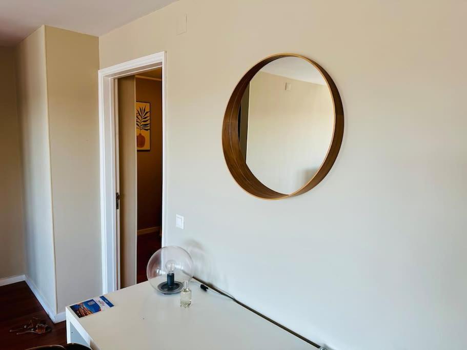 Renovado Com Ac, 2 Wc Completos, Terraco E Garagem *