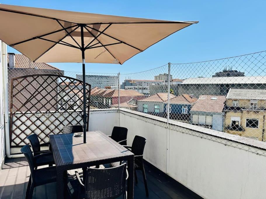 Renovado Com Ac, 2 Wc Completos, Terraco E Garagem Apartment