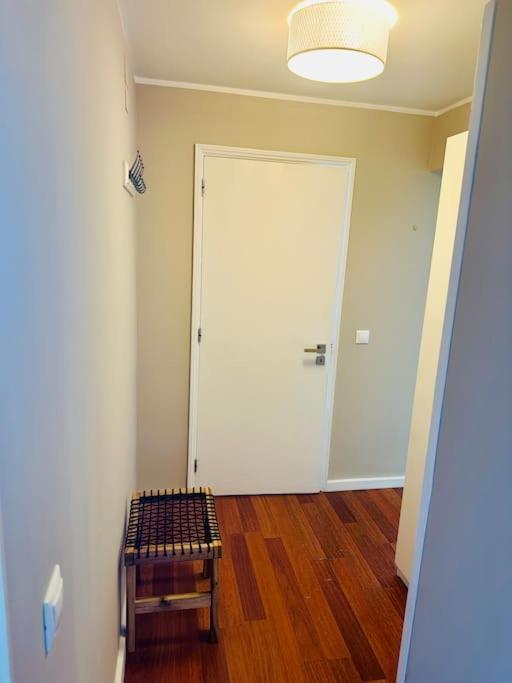Renovado Com Ac, 2 Wc Completos, Terraco E Garagem