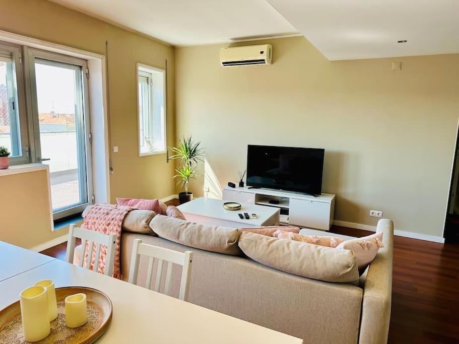 Renovado Com Ac, 2 Wc Completos, Terraco E Garagem Apartment Porto