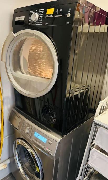 Apartment Renovado Com Ac, 2 Wc Completos, Terraco E Garagem *